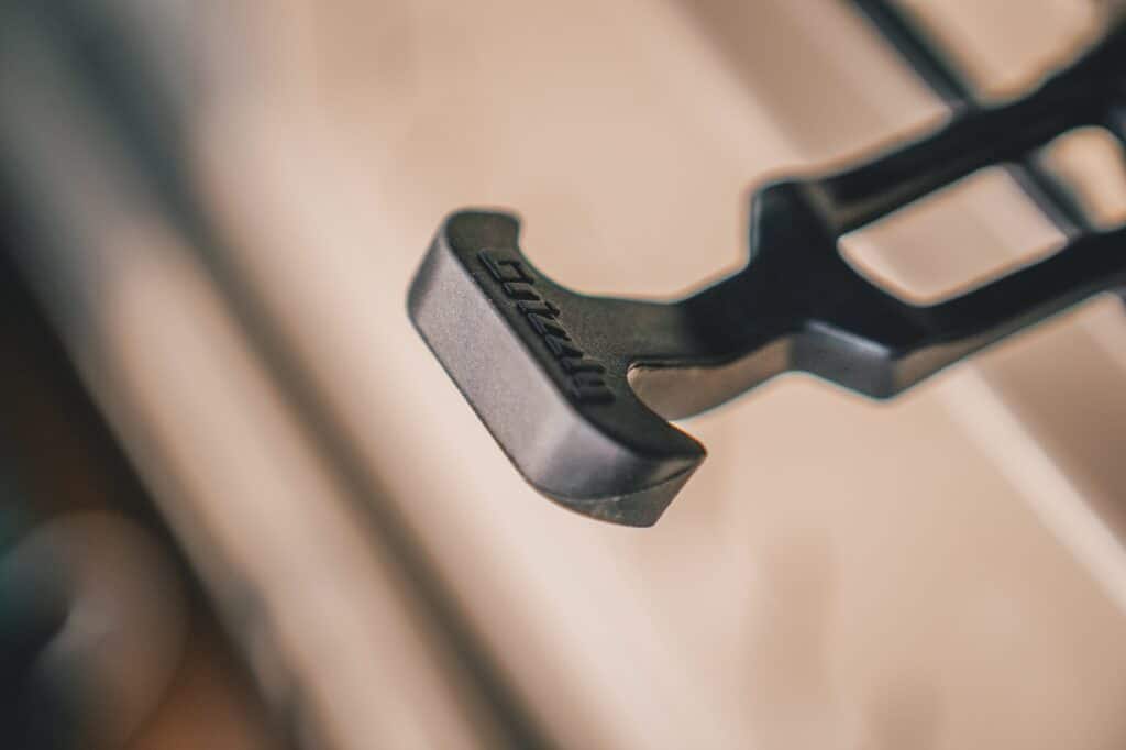close up view of bearclaw latch