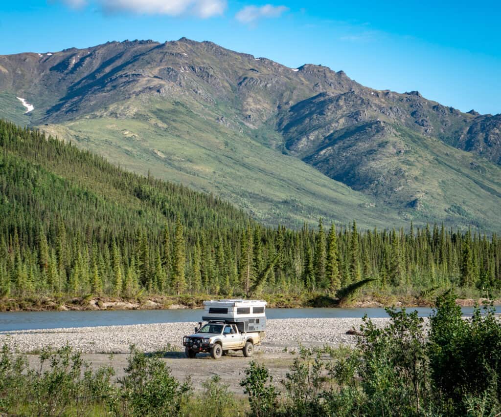 dalton highway with jeep