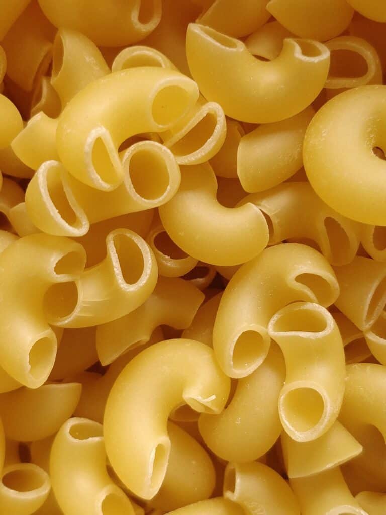 Mexican macaroni chicken salad